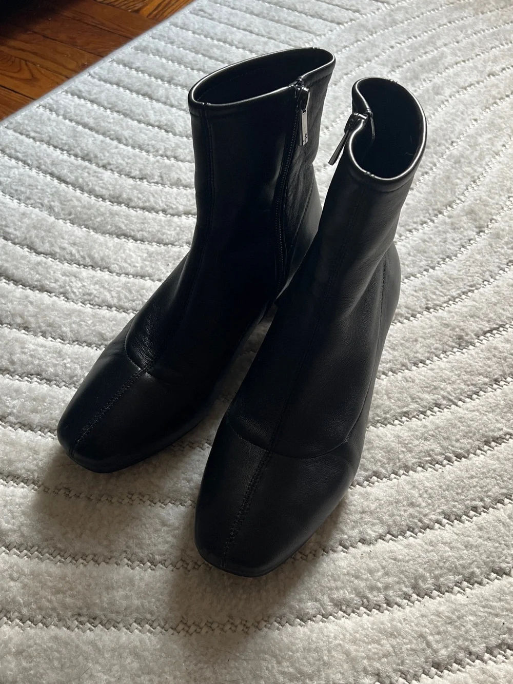 SPLENDID Women’s Betty Block Heel Leather Booties in Black - Size 7.5M